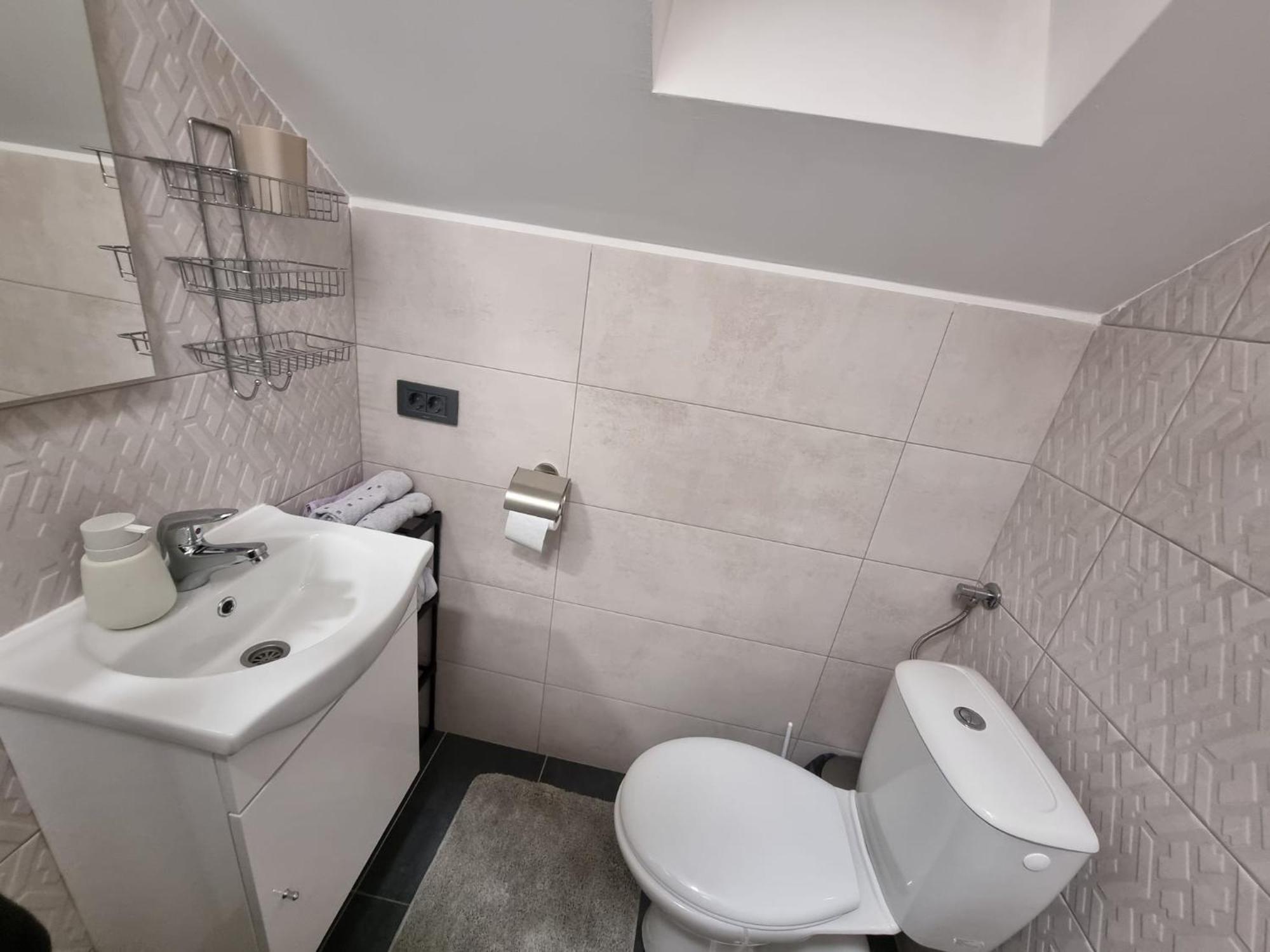 Sobe Marta Hotel Trgovisce Екстериор снимка